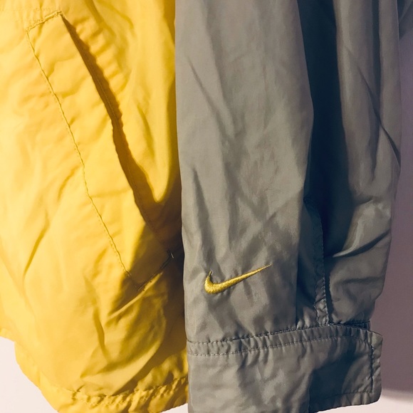 Vintage 90’s Nike XL Yellow Gray Jacket - Picture 7 of 11